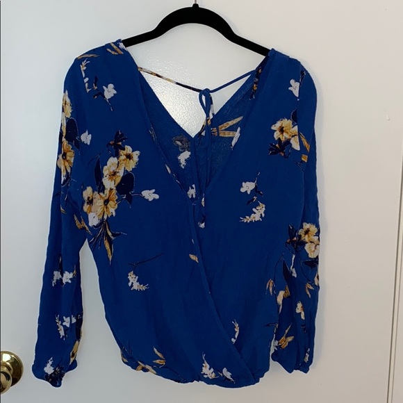 Boutique -  Blue Floral Long Sleeve Blouse - Picture 3 of 4